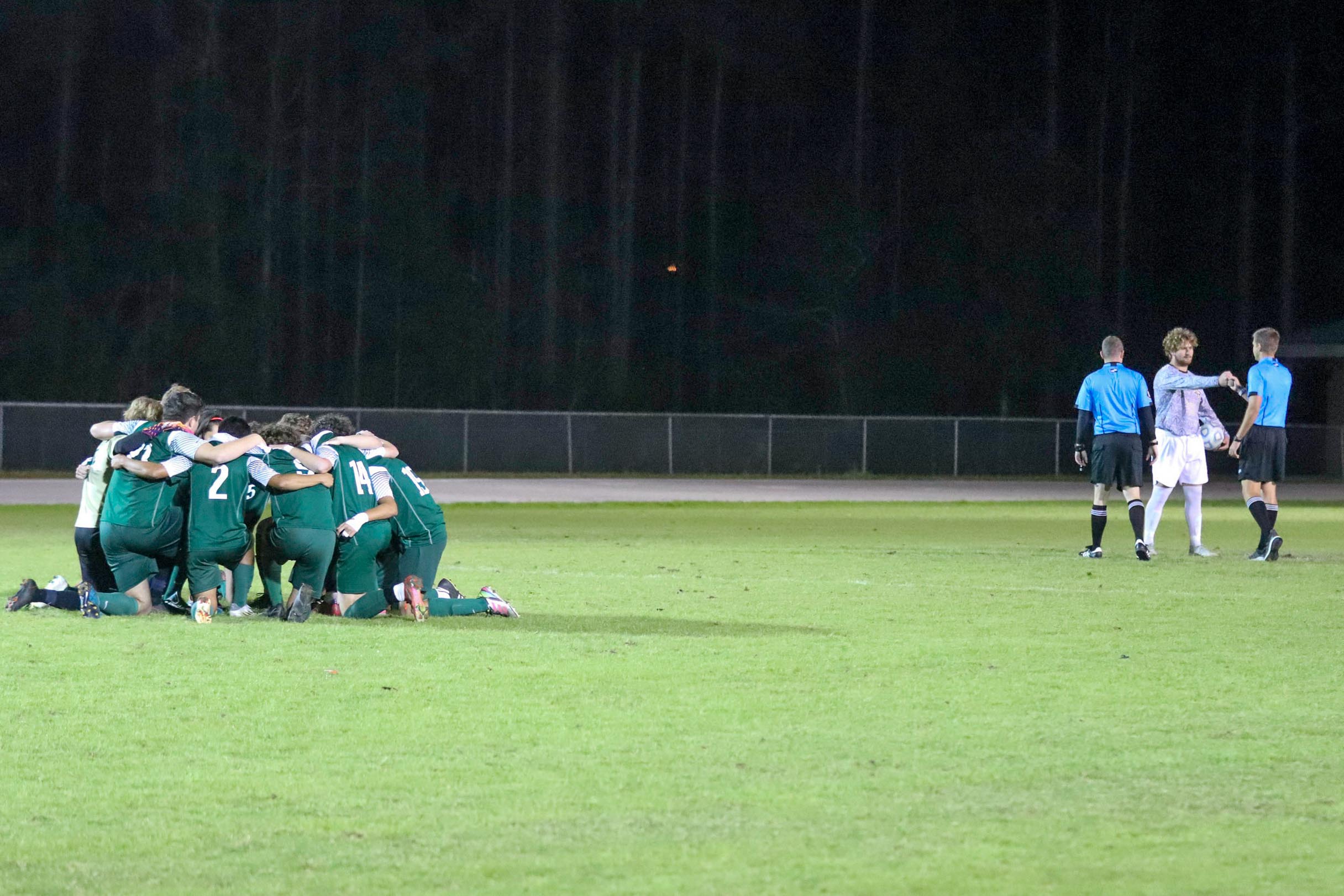 Undefeated Oakleaf at Fleming Island boys soccer