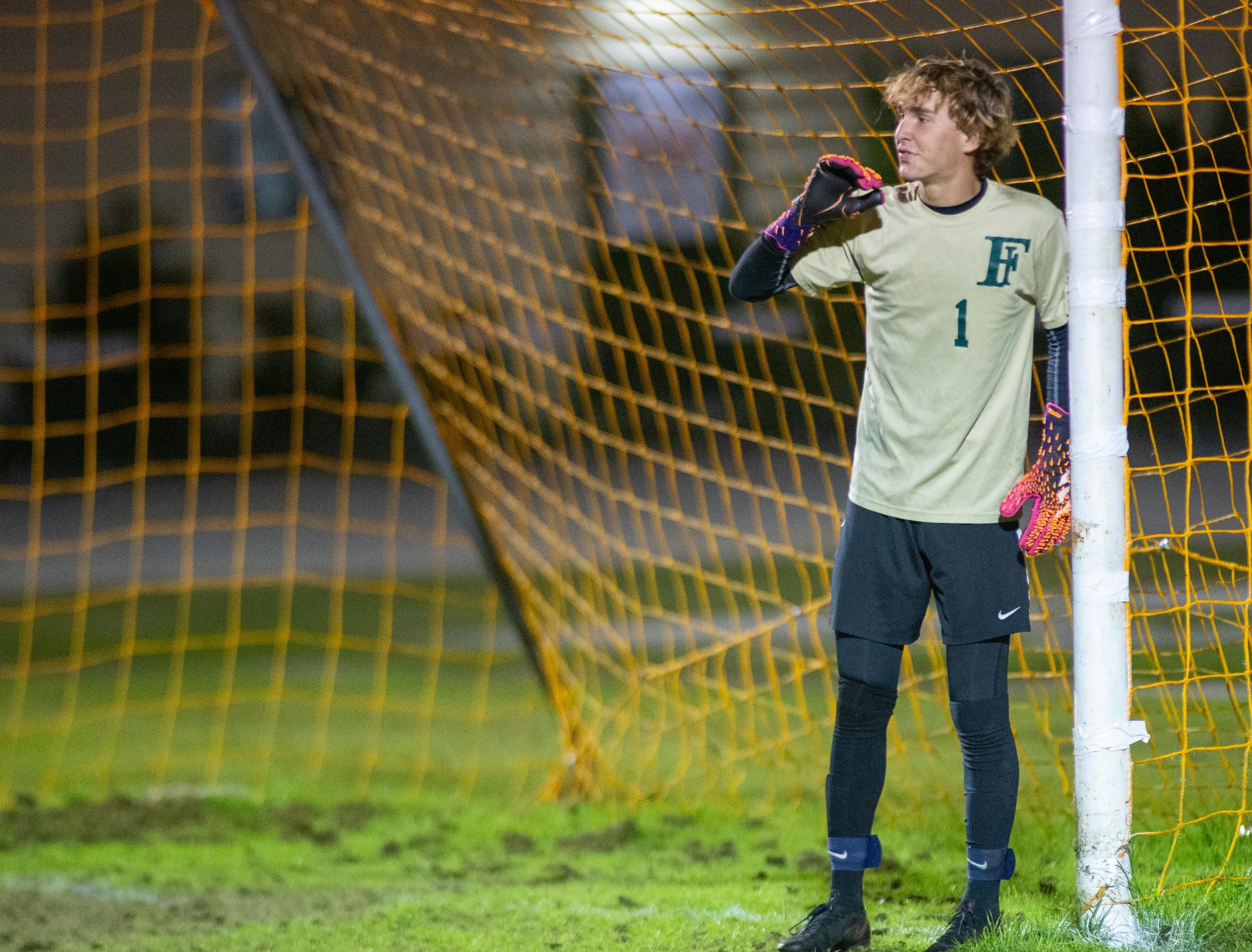 Undefeated Oakleaf at Fleming Island boys soccer